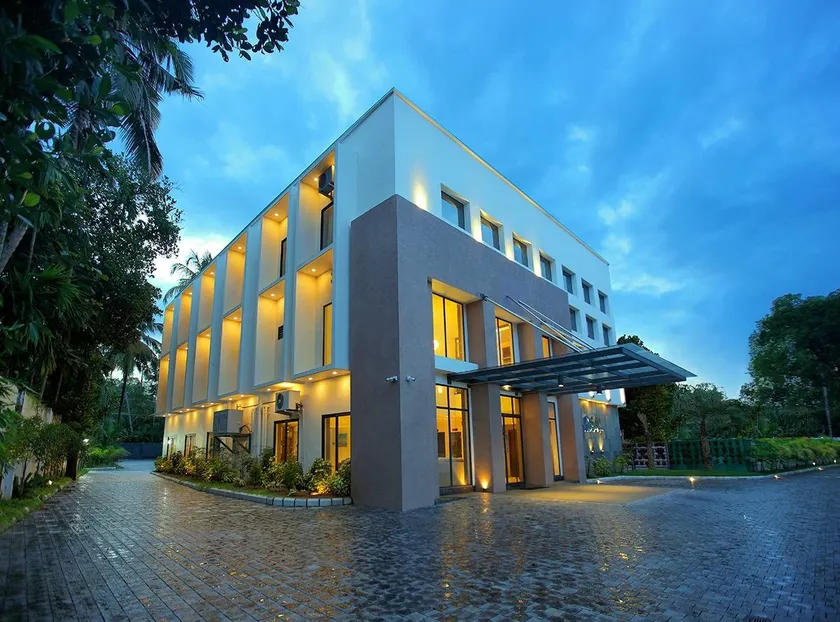 HOTEL SAN - Image 1