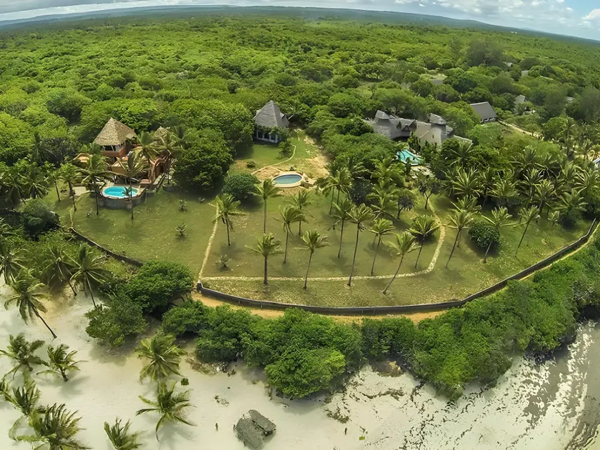 Swahili House Tiwi Beach - Private Oceanfront Boutique Villa Near Diani - Image 1