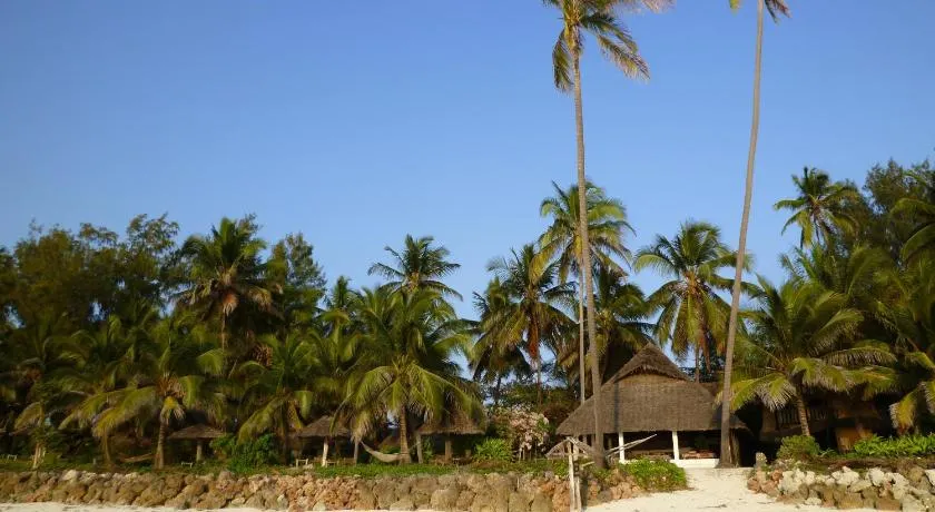 Paradise Beach Bungalows - Image 1
