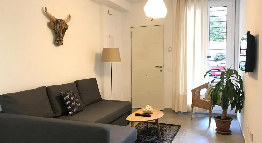 Inside 2 Loft - Image 1