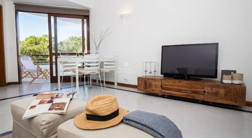 Apartment Salgados Lounge - By Dalma Portuguesa - Image 1