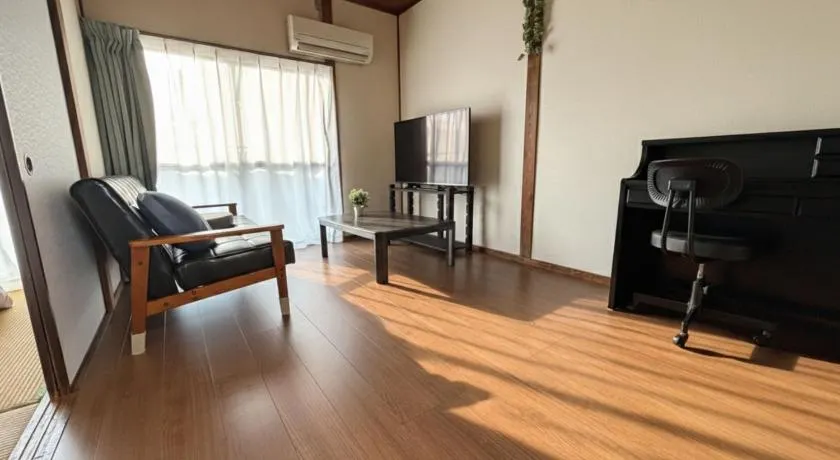 Omuta Cozy Stay - Image 1