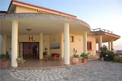 Hotel La Cometa - Image 1