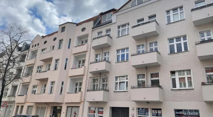 Luxury 60m2 Appartement in Wilhelmstadt Berlin - Image 1