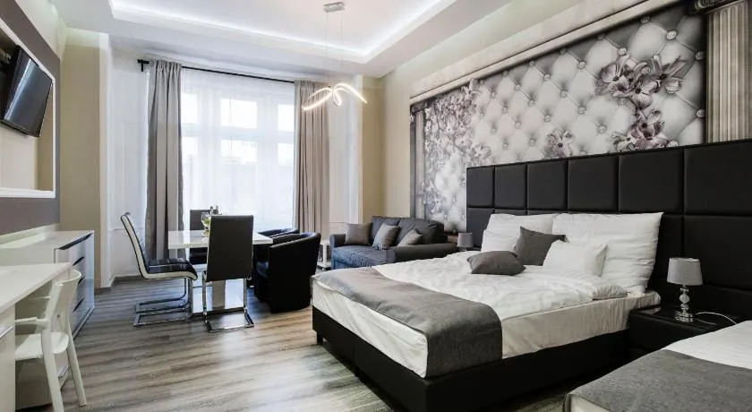 A Golden Star Modern Luxury Apartments and Rooms Budapest - Image 1