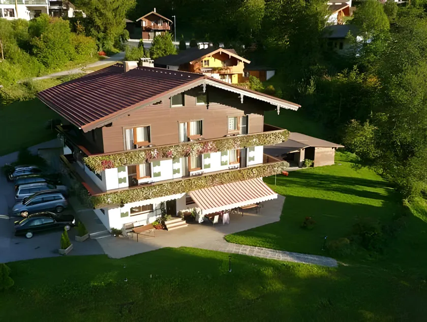 Apartamento vacacional con terraza, jardín y sauna - Image 1