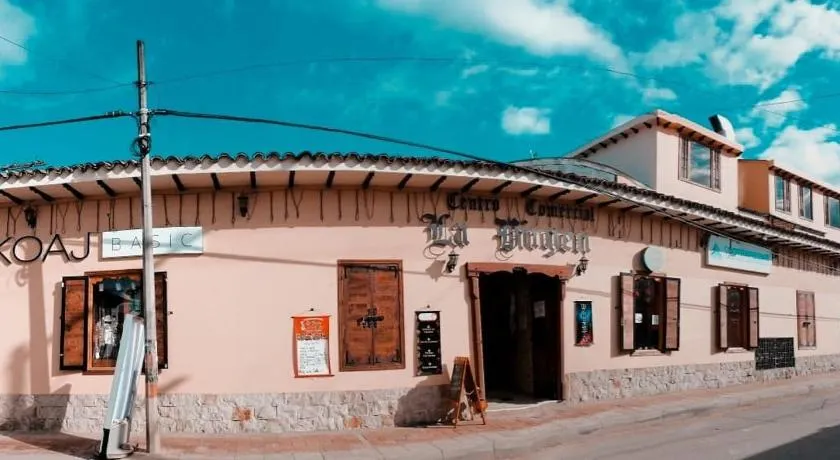 HOTEL BS - Image 1