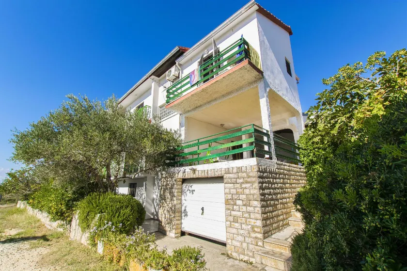 Apartamento con barbacoa y terraza | Vistas al mar - Image 1