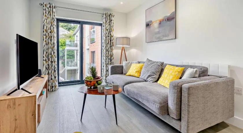 4 Challacombe - Luxury Apartment at Byron Woolacombe, only 4 minute walk to Woolacombe Beach! - Image 1