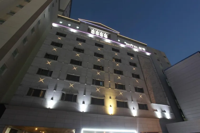 Shampoo Hotel Incheon - Image 1