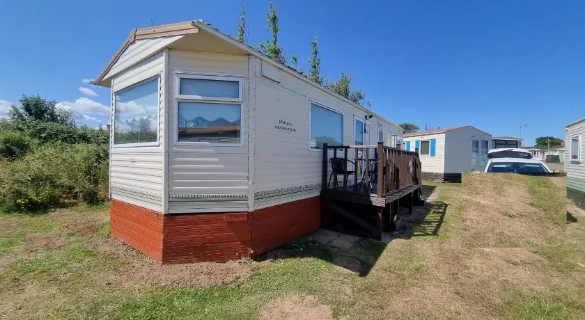 Trimingham Park 149, SunRise Caravan , Gt Seaview - Image 1
