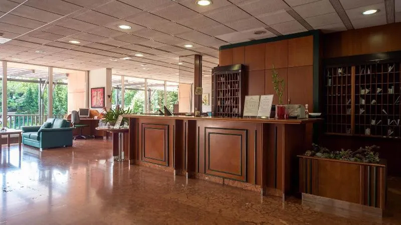 Terme Olimia - Aparthotel Rosa - Image 1