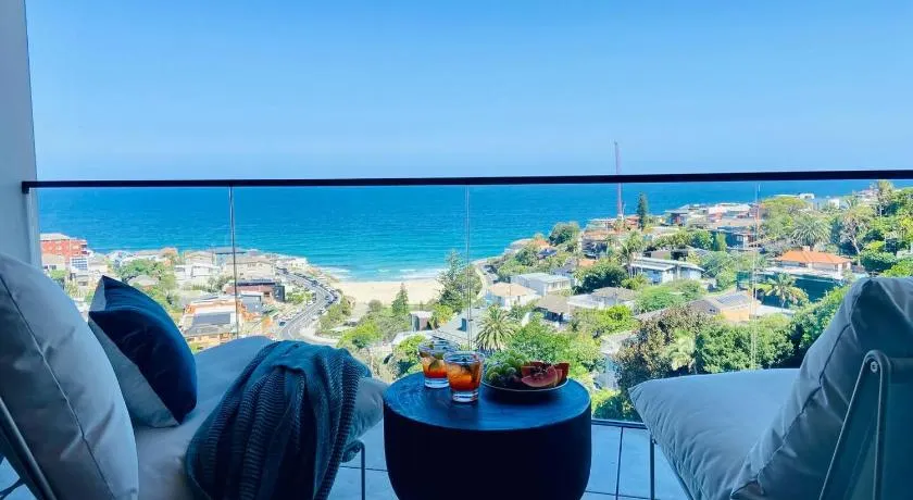 Stunning Beach Views, Skye Tamarama Bondi - Image 1