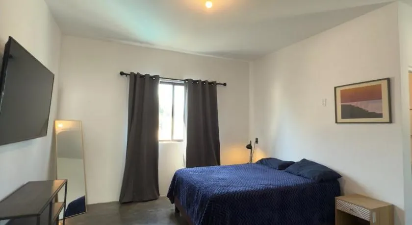 House with pool, equipped ,10 minute walk to the FIFA zone - Image 1