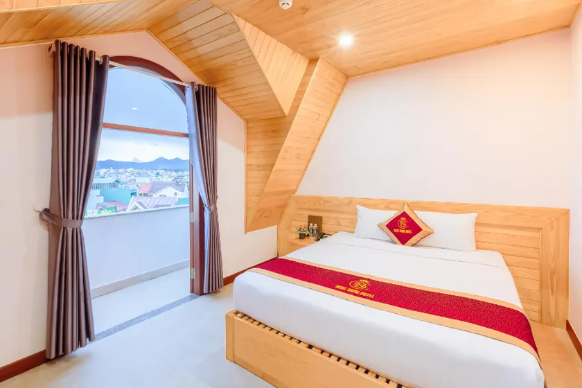 Ngoc Sang 1 Hotel - Image 1