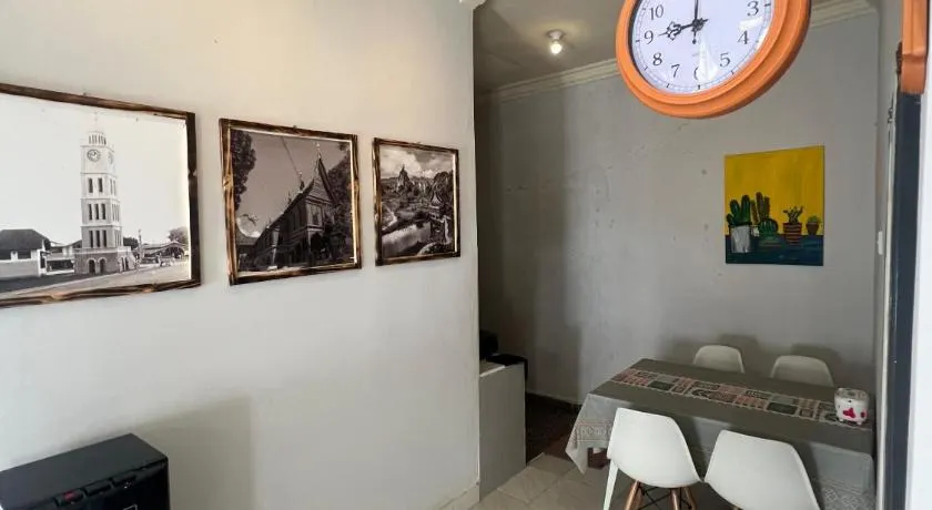 D' Mande Homestay Bukittinggi - Image 1