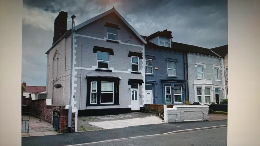 MARLEY MANSIONS APARTMENT - Clarendon - Image 1