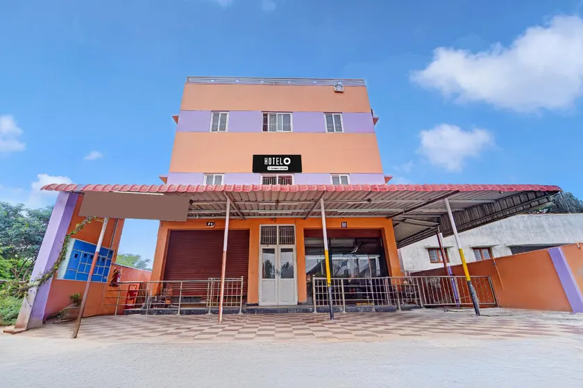 Super Hotel O Viswapuram - Image 1