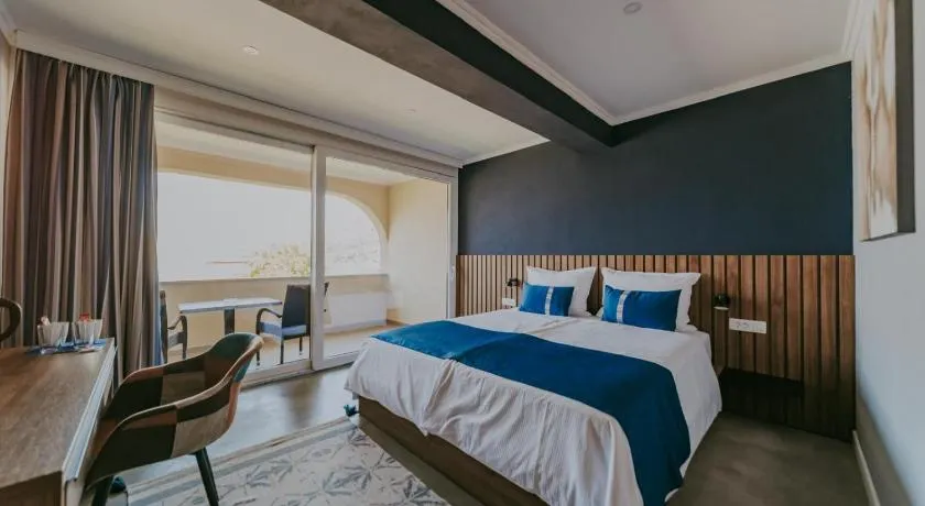 Bellevue Rooms - Image 1