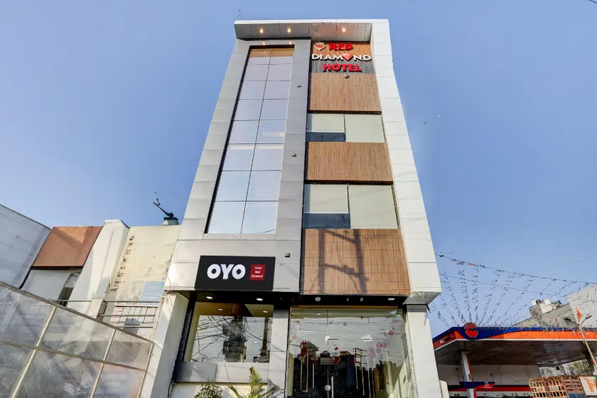 Hotel O Red Diamond Hotel - Image 1