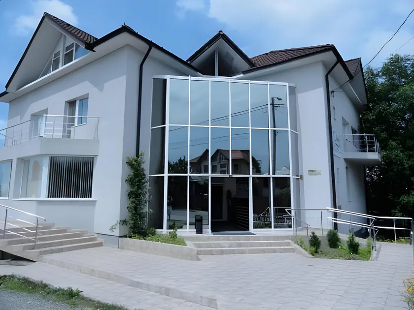Villa Grande - Image 1