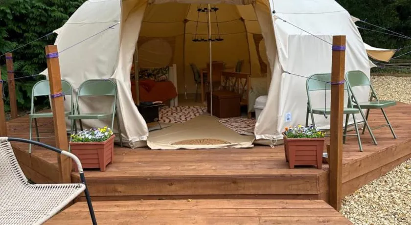 The Lily Pad Off Grid - Image 1