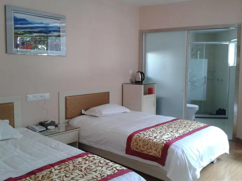 Jixi School Hotel - Image 1