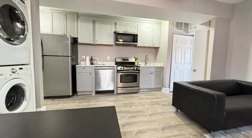 Modern 2BR 1-Block to Public Transit Near Downtown DC - Image 1
