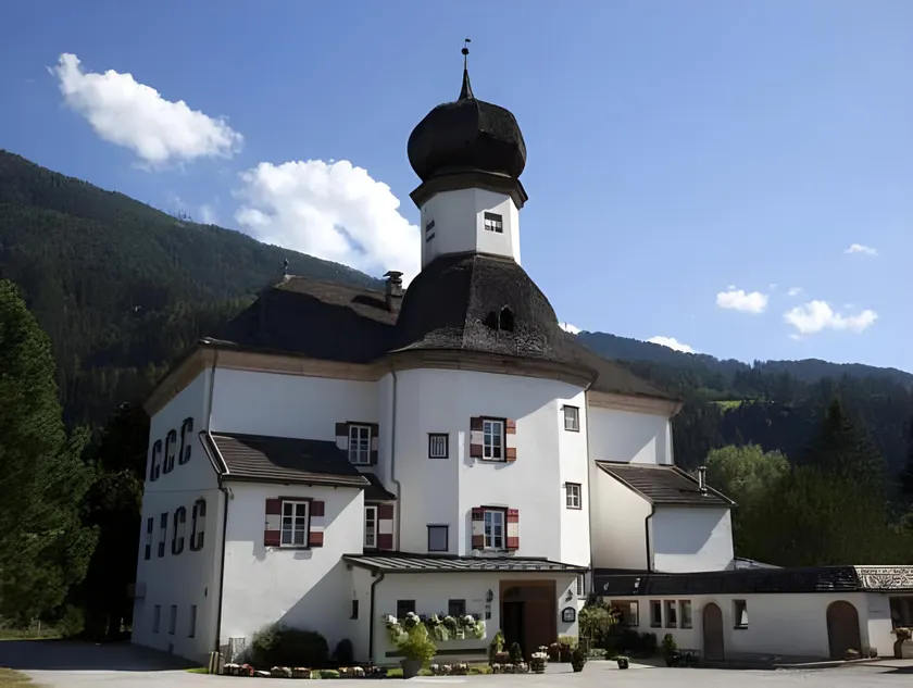 Schloss & Boutique Hotel Mitterhart - Image 1