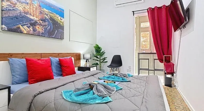 Modern Studio Apartment1 next to Valletta - Image 1