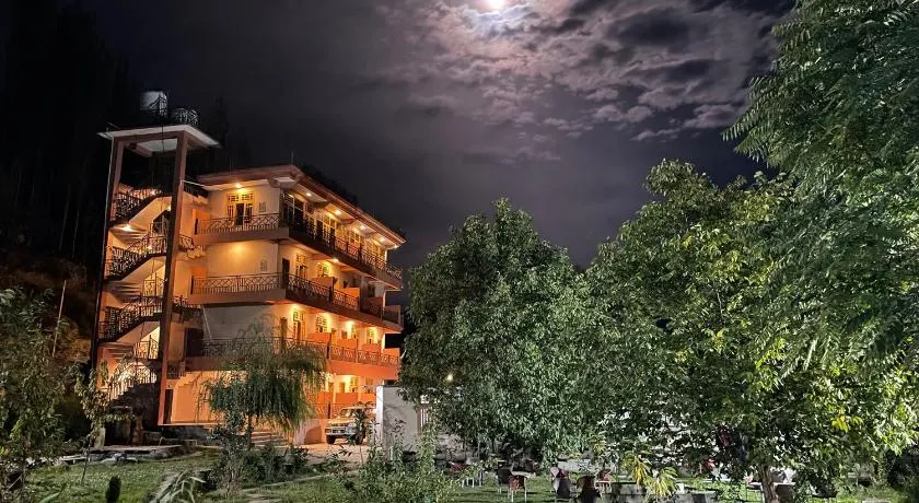 Karakorum View Hotel Karimabad Hunza - Image 1