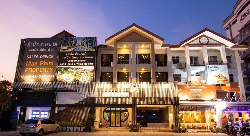 Gate78 Hostel Maephim Beach - Image 1