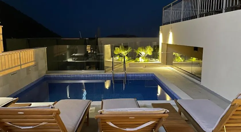 Vistamar Aparthotel - Image 1