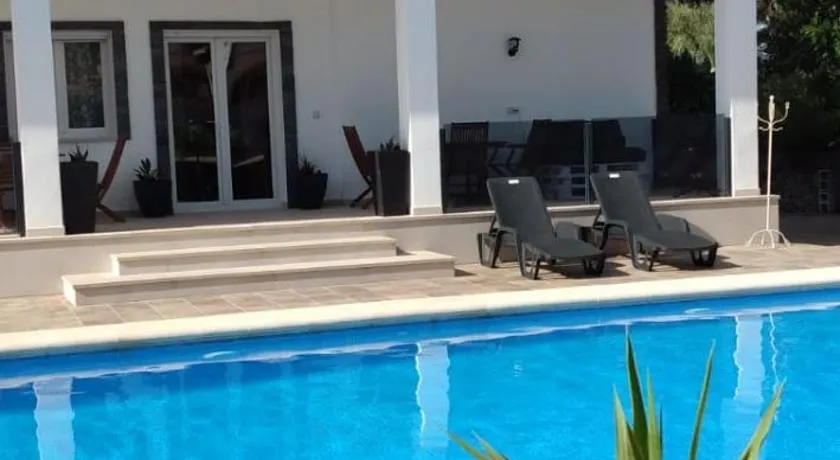 Boutique Algarrobo - Image 1