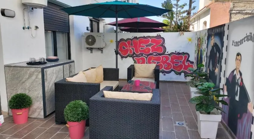 Chez Bebel - Image 1
