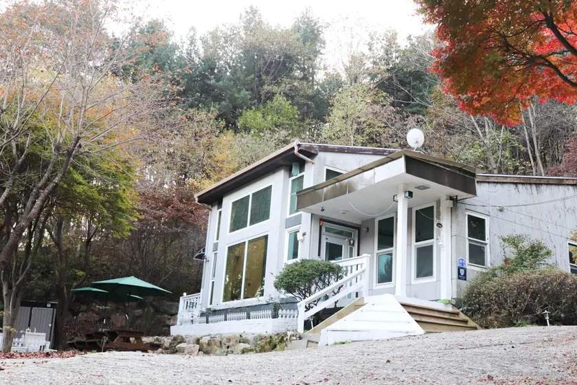 Yangpyeong Karipos Pension - Image 1