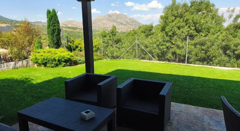 Casa en Bustarviejo con vistas - Image 1