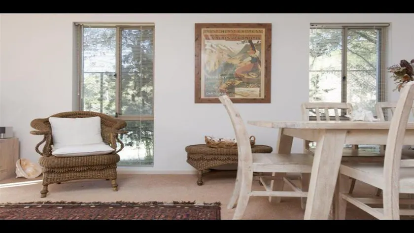 Newth Place, Surf Beach - Image 1