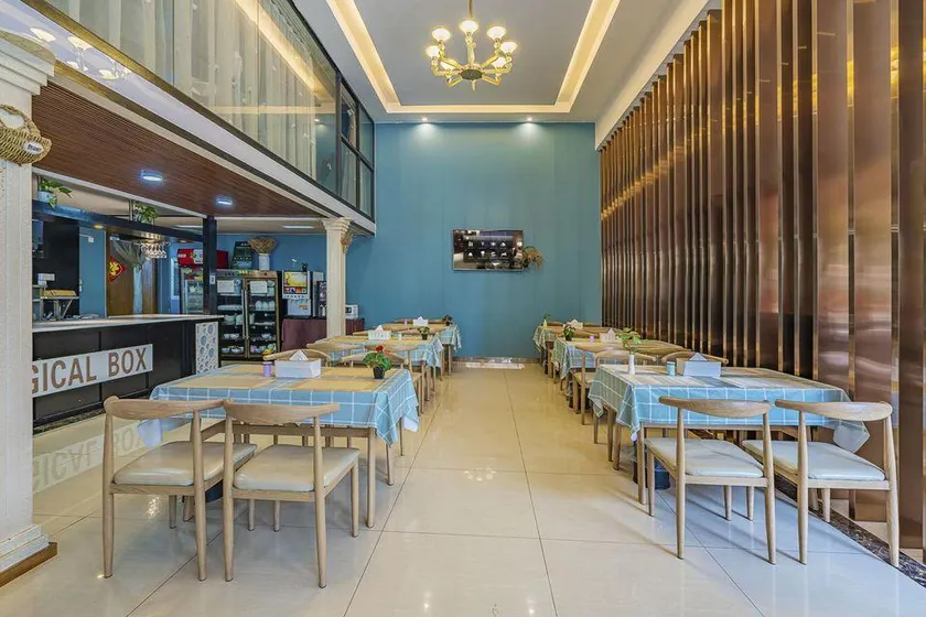 Kunming Spring Shang Hotel - Image 1