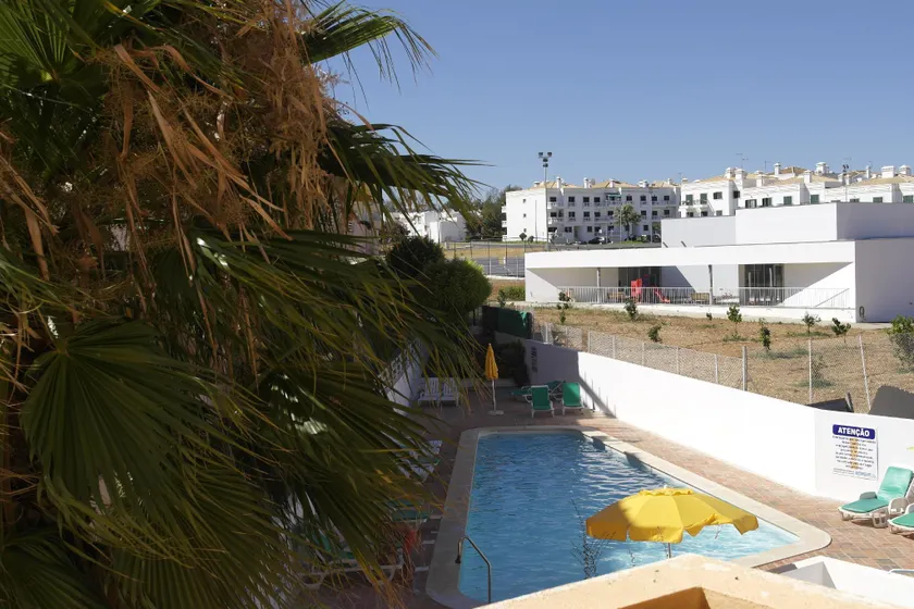2 bedroom apartment pool view ( 1st floor ) - Image 1