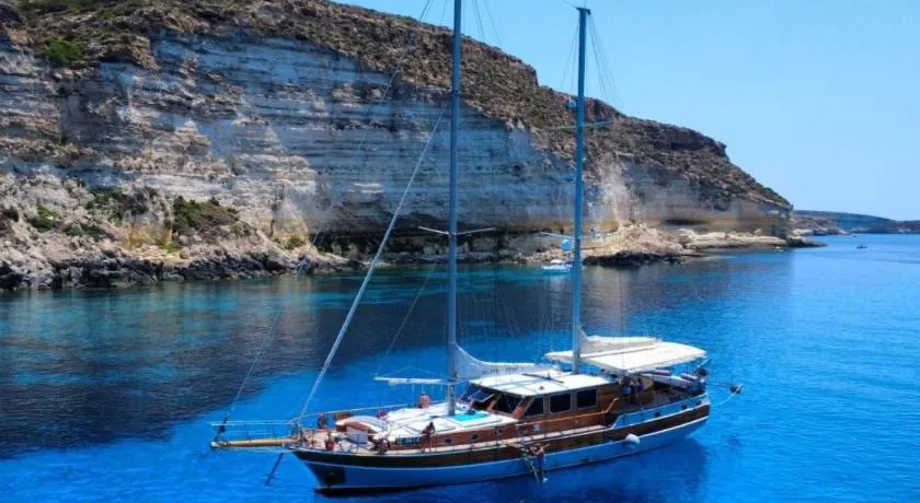 Caicco Silver Star 2 by Blue Marine - Image 1