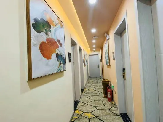 Home Inn Huayi Hotel (Landa Second Hospital Cultural Palace Subway Station) - Image 1