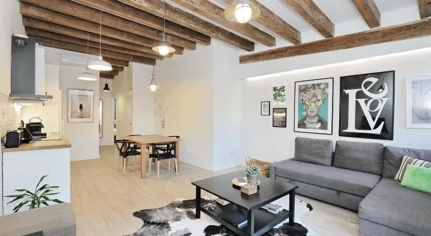 Lovely flat at Sagrada Familia - Image 1
