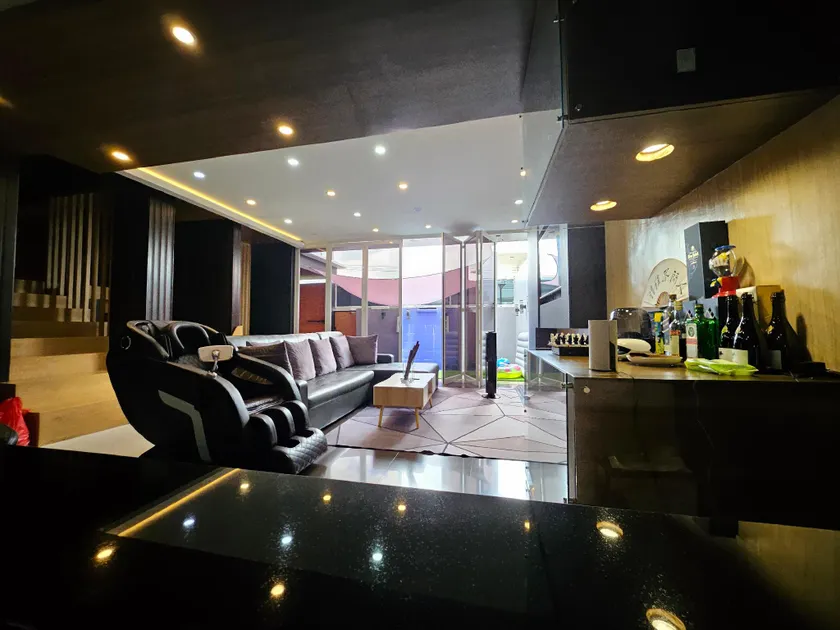 CHOCO POOL VILLA - Image 1