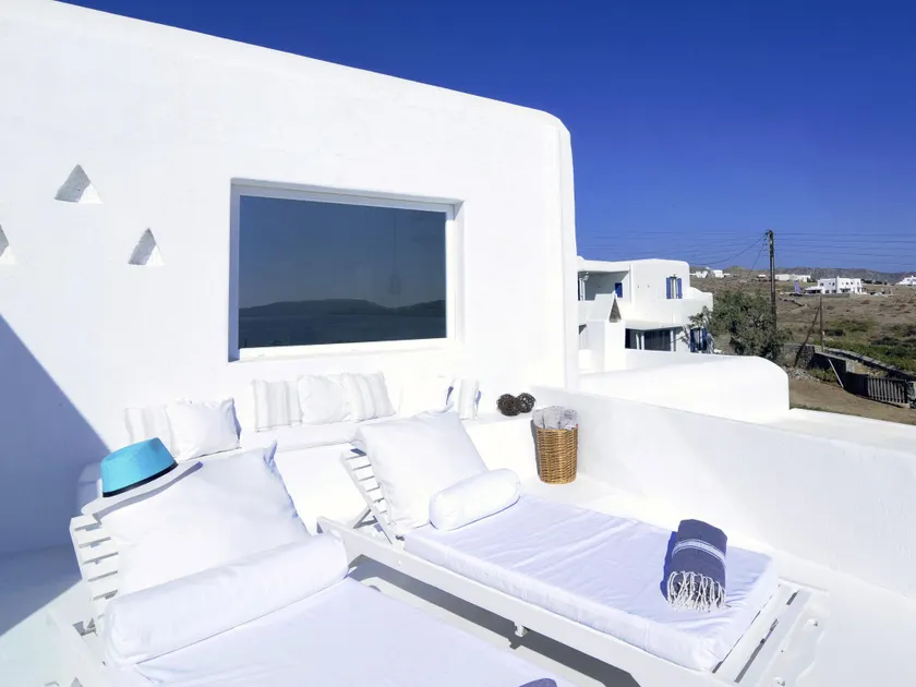Villa in Mykonos with Sea View and Pool - Image 1
