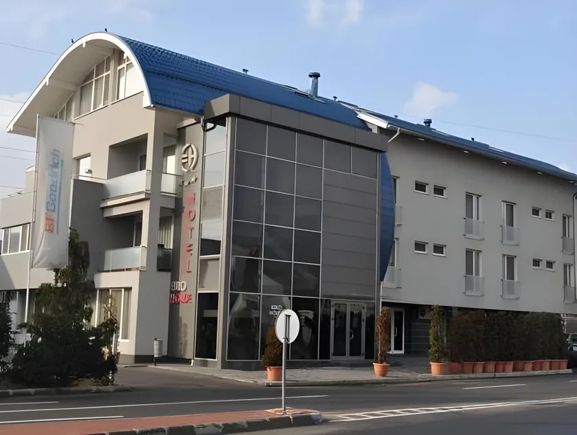 Euro House Hotel - Image 1