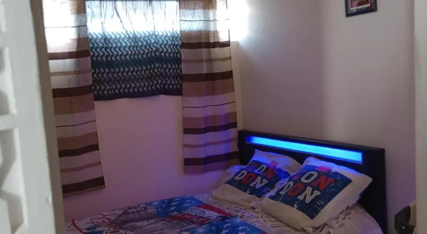 Jolie appartement de deux pièces au calme - Image 1