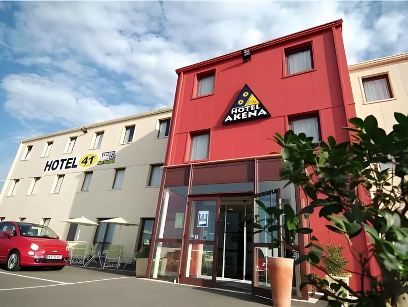 BRAUCOL Hotel - Image 1
