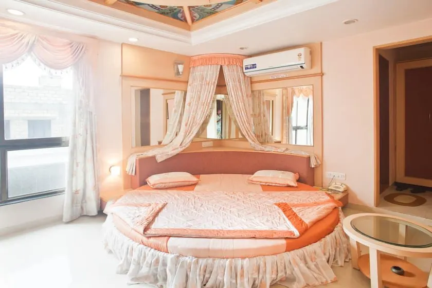 Hotel Natraj - Image 1