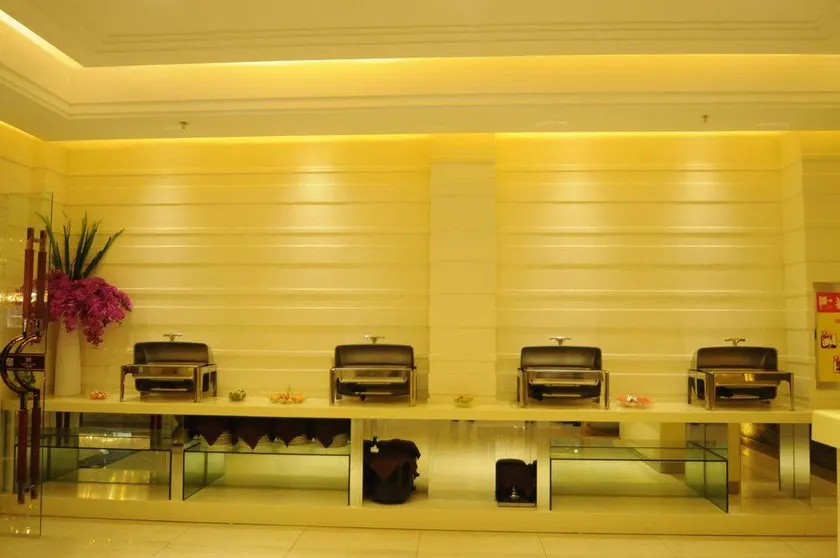 Leshan Hotel - Image 1